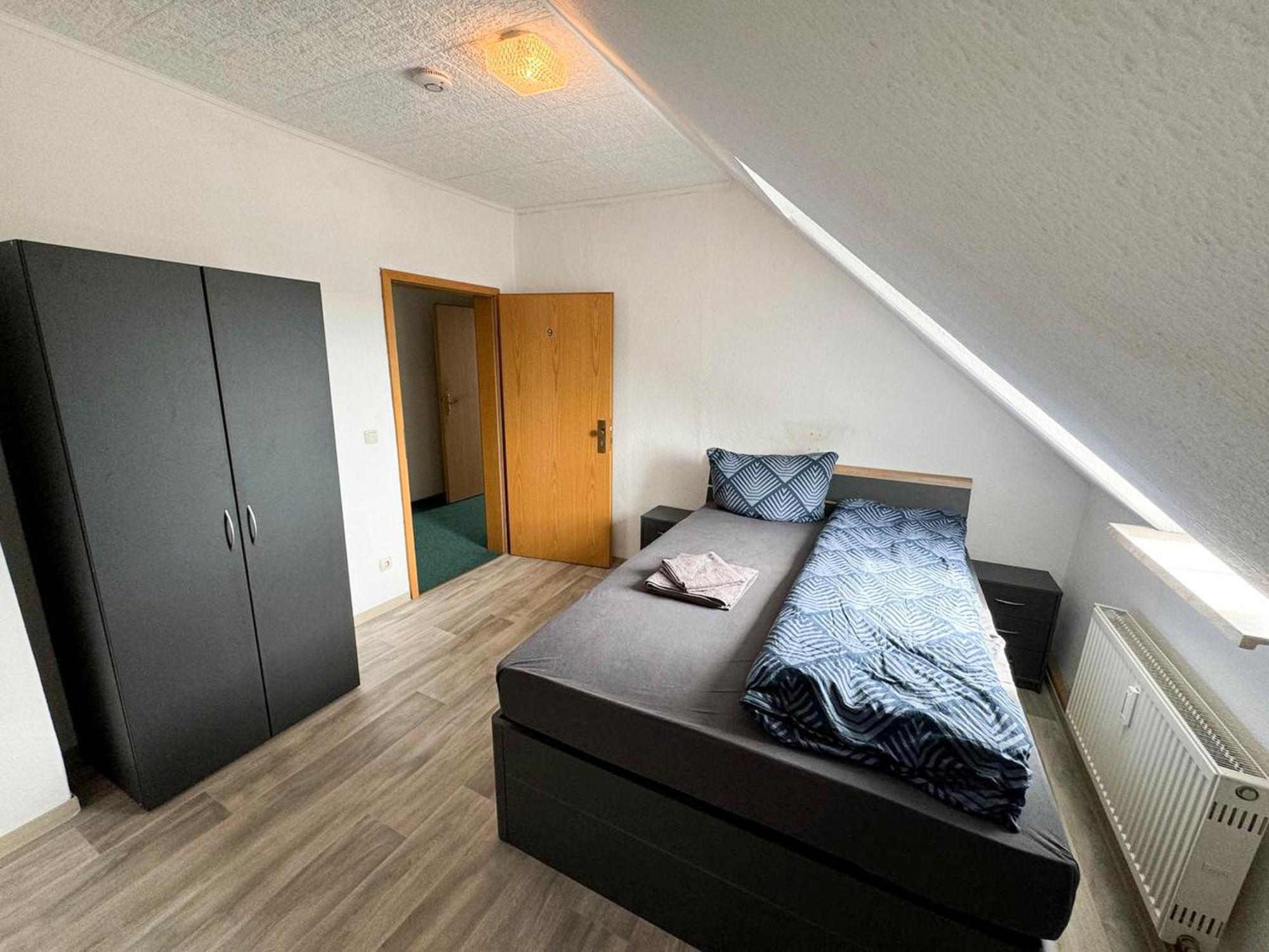 Grosse & Voll Ausgestattete Apartments, Studios, Doppelzimmer, Workspace, Parkplatz, Netflix, Prime & Schnelles Wifi In Ruhiger Lage Mit Garten Rudolstadt Exterior foto