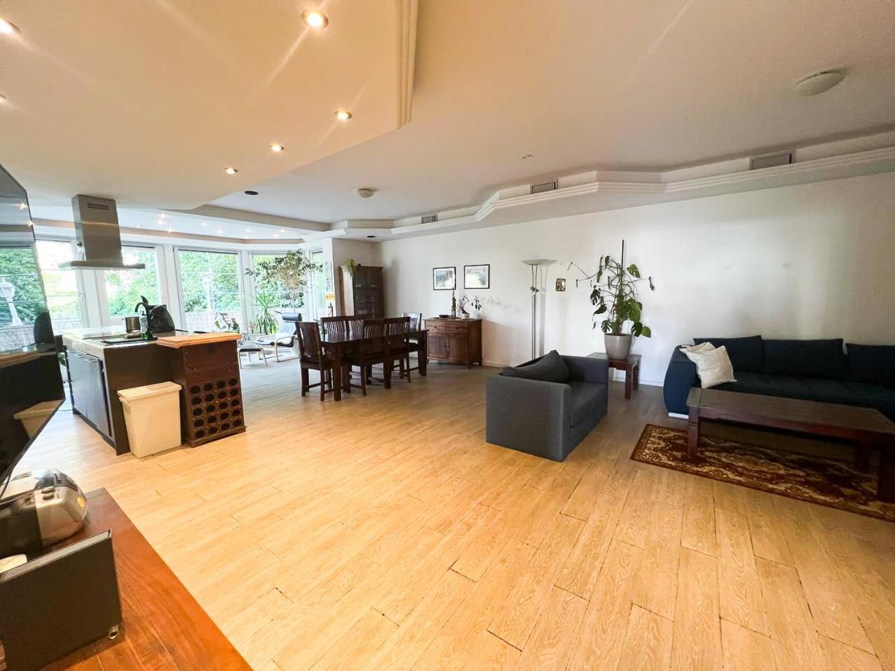 Grosse & Voll Ausgestattete Apartments, Studios, Doppelzimmer, Workspace, Parkplatz, Netflix, Prime & Schnelles Wifi In Ruhiger Lage Mit Garten Rudolstadt Cameră foto